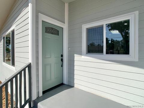 8520 Dallas St, La Mesa, CA 91942 photo 2