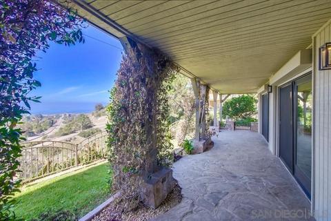 7668 Caminito Coromandel, La Jolla, CA 92037 photo 23