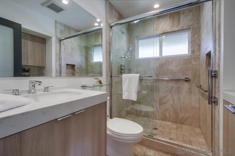 7668 Caminito Coromandel, La Jolla, CA 92037 photo 22