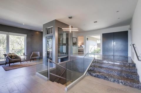 7668 Caminito Coromandel, La Jolla, CA 92037 photo 13