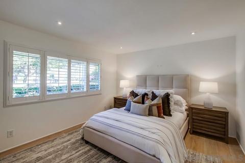 7668 Caminito Coromandel, La Jolla, CA 92037 photo 21