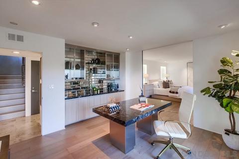 7668 Caminito Coromandel, La Jolla, CA 92037 photo 18