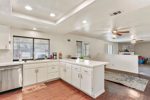 8814 Lassen Ave, Hesperia, CA 92345 photo 4