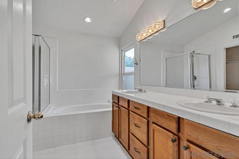 869 Muirfield Dr, Oceanside, CA 92058 photo 21