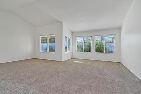 869 Muirfield Dr, Oceanside, CA 92058 photo 3