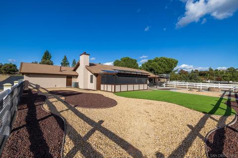 1710 Camino Del Sequan, Alpine, CA 91901 photo 3