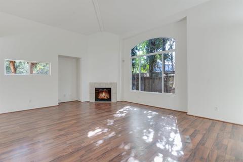 29707 Benchmark Ct, Escondido, CA 92026 photo 4