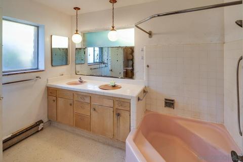 315 Olive Ave, Carlsbad, CA 92008 photo 20