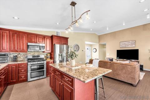 10073 E Glendon Cir, Santee, CA 92071 photo 8