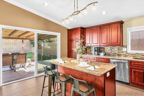 10073 E Glendon Cir, Santee, CA 92071 photo 5