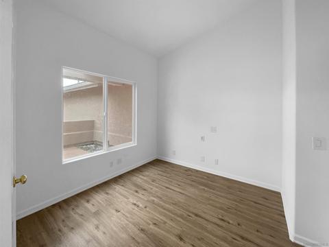 868 Muirfield Dr, Oceanside, CA 92058 photo 7