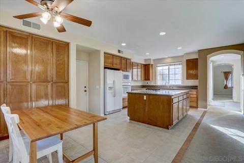 565 Rush Dr, San Marcos, CA 92078 photo 9