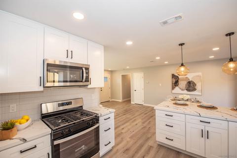 2911 Altura Dr, Oceanside, CA 92056 photo 13