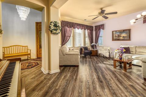 1672 Daybreak Pl, Escondido, CA 92027 photo 2