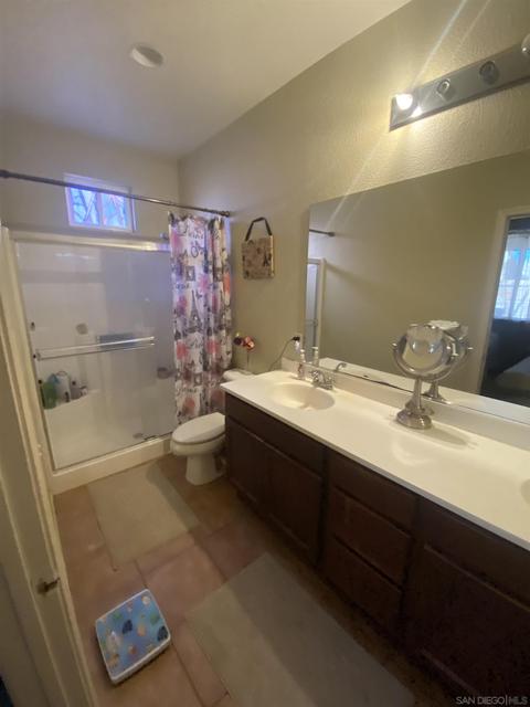 1198 Meadowview Ave, El Centro, CA 92243 photo 3