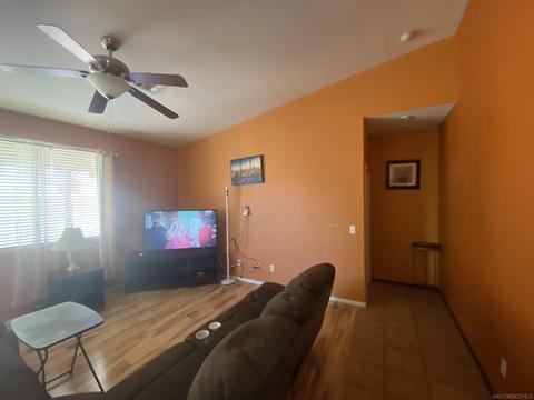 1198 Meadowview Ave, El Centro, CA 92243 photo 5