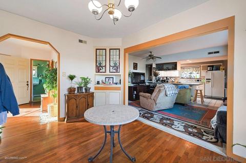 121 S Beaumont Ln, Vista, CA 92084 photo 11