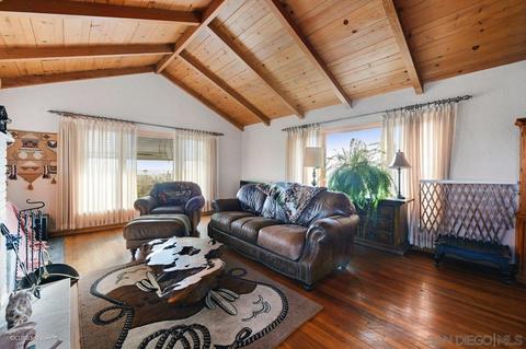 121 S Beaumont Ln, Vista, CA 92084 photo 5