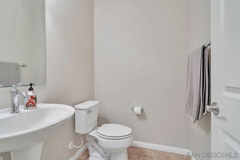 8714 Silver Moon Dr, Lakeside, CA 92040 photo 12