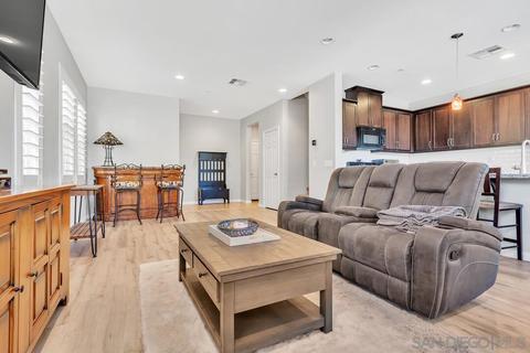 8714 Silver Moon Dr, Lakeside, CA 92040 photo 5