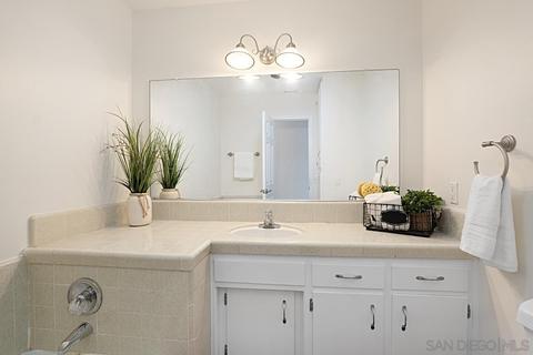 1035 Thomas Way, Escondido, CA 92027 photo 26