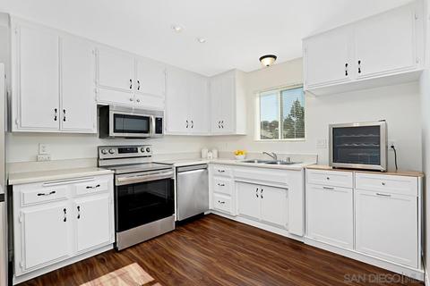1035 Thomas Way, Escondido, CA 92027 photo 9