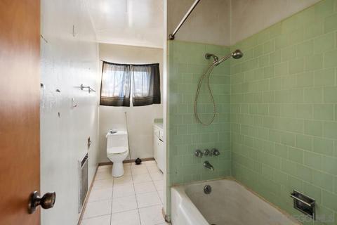 1044 S Johnson Ave, El Cajon, CA 92020 photo 13