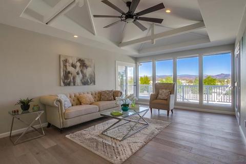 135 S Tulip St, Escondido, CA 92025 photo 3