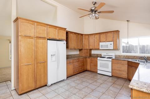 2423 Trace Rd, Spring Valley, CA 91978 photo 7