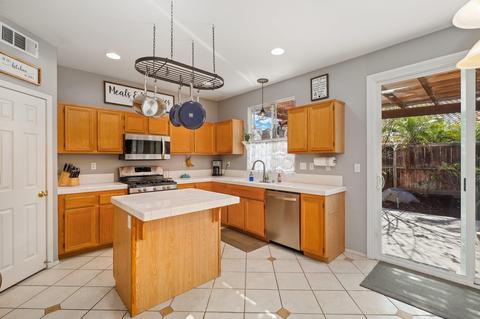 3953 Colina Ct, Oceanside, CA 92058 photo 11