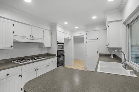 13305 Arikara Dr, Poway, CA 92064 photo 3