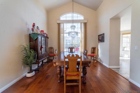 8450 Mesa Terrace Rd, Santee, CA 92071 photo 6