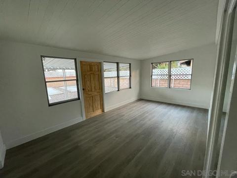 4725 Westridge Dr, Oceanside, CA 92056 photo 8
