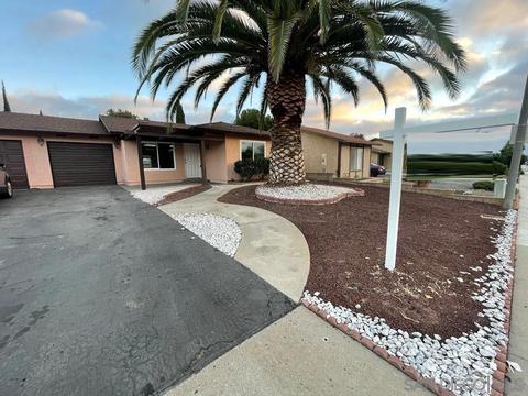 4725 Westridge Dr, Oceanside, CA 92056 photo 2