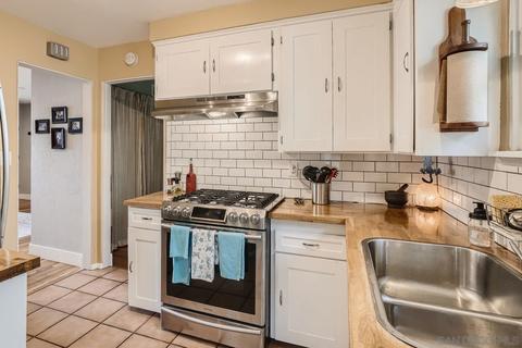 4566 Toni Ln, La Mesa, CA 91942 photo 9