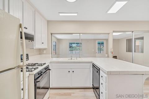 10124 Three Oaks Way, Santee, CA 92071 photo 8