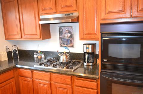 1539 Madrid Dr, Vista, CA 92081 photo 11