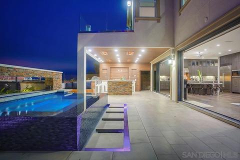 2575 Glasgow Dr, Carlsbad, CA 92010 photo 2