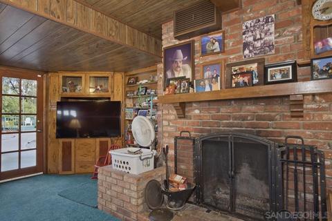 1566 Melvin Ln, El Cajon, CA 92021 photo 3