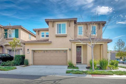 205 Oberlander Way, Fallbrook, CA 92028 photo 1