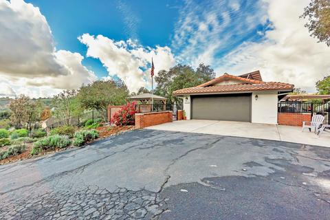 2268 Gird Rd, Fallbrook, CA 92028 photo 2