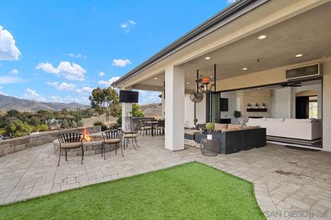 12815 Gate Dr, Poway, CA 92064 photo 5