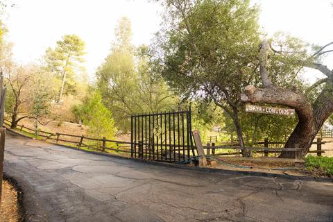2712 Via Viejas, Alpine, CA 91901 photo 4