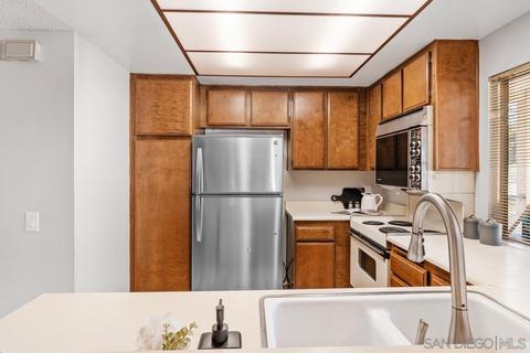 8783 Gilman Dr #A, La Jolla, CA 92037 photo 12