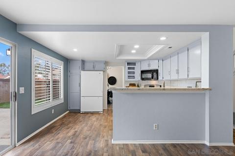 1691 Harbor Dr, Vista, CA 92081 photo 10