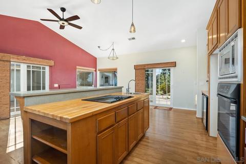 3219 Fairview Dr, Vista, CA 92084 photo 12