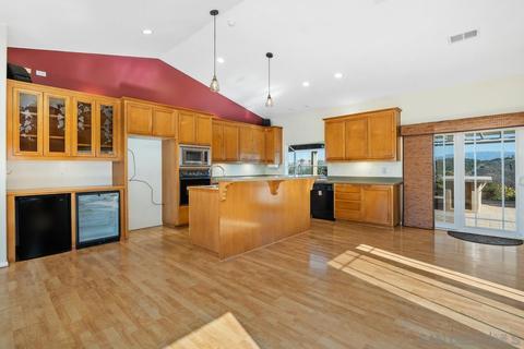 3219 Fairview Dr, Vista, CA 92084 photo 11