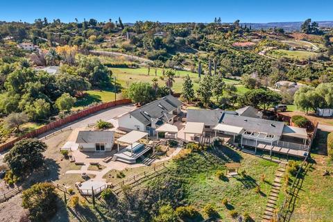 3219 Fairview Dr, Vista, CA 92084 photo 4