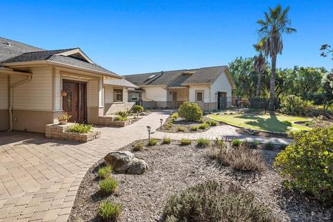 3219 Fairview Dr, Vista, CA 92084 photo 9