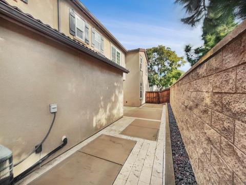 3577 Summit Trail Ct, Carlsbad, CA 92010 photo 5